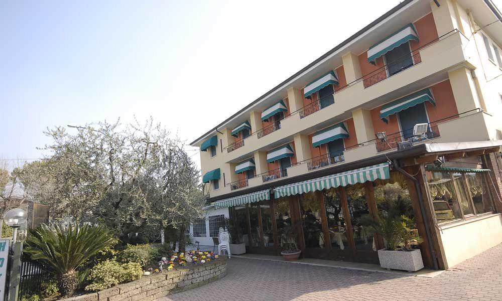 Hotel Italia Garde Extérieur photo