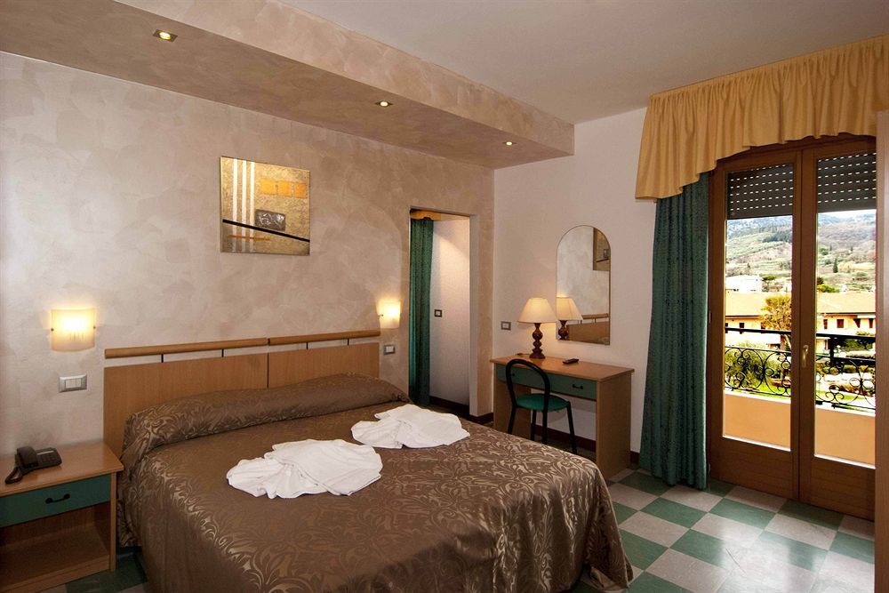 Hotel Italia Garde Extérieur photo